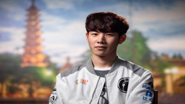 好消息！库里伤情更新透露他有望出战森林狼，勇士迎复苏希望